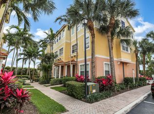 110 Harbors Way, Boynton Beach, FL 33435