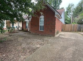 3913 Oak Branch Cir E, Memphis, TN 38135