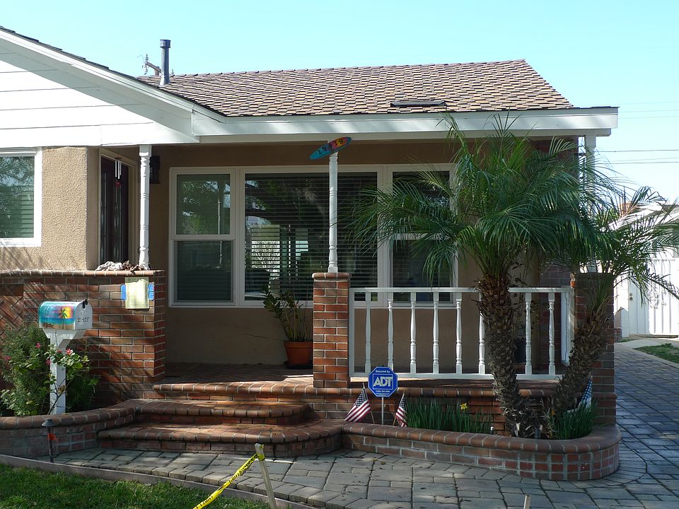 2nd image of 15419 Cranbrook Ave