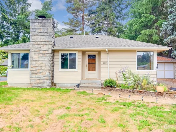 10425 16th Street E, Edgewood, WA 98372