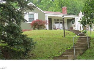 444 Utah Ln, Chester, WV 26034