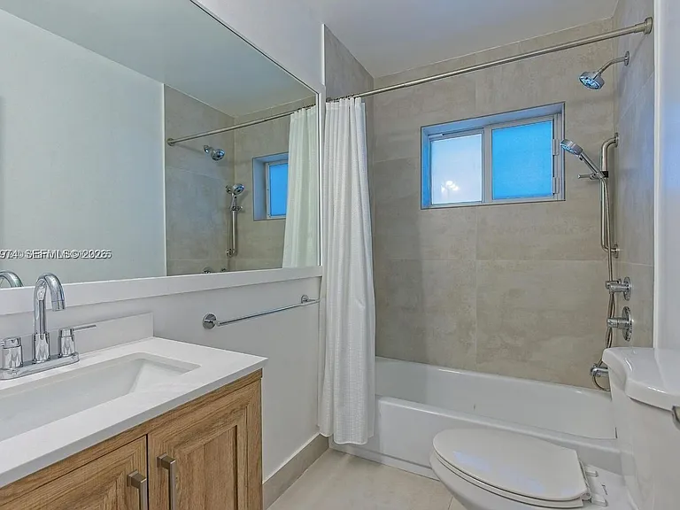 5400 Orduna Dr #0 — Photo 12