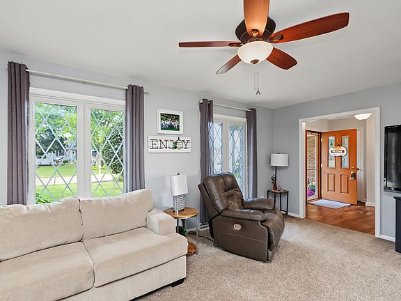 3rd image of 55 Independence Dr