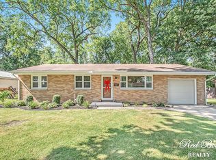 19405 Wedgewood Dr, South Bend, IN 46637