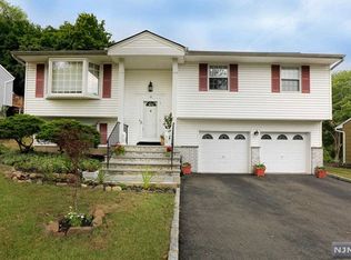10 Odonnell St, Westwood, NJ 07675