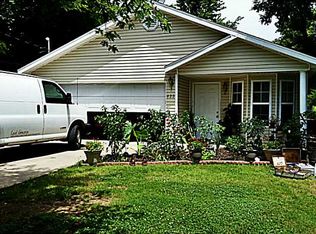 422 E Velma Ave, Springdale, AR 72764