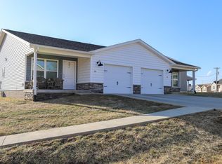 181 Creekvale Dr APT A, Vine Grove, KY 40175