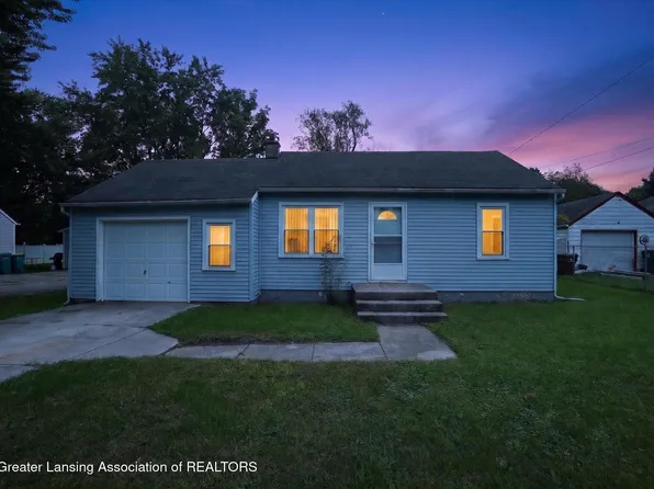 6221 Coulson Ct, Lansing, MI 48911
