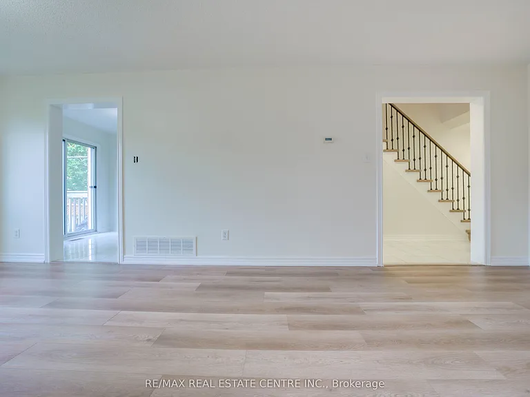 5915 Hemingway Rd — Photo 7