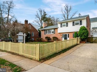 2526 N George Mason Dr, Arlington, VA 22207