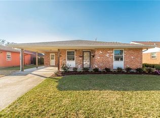 430 Stratford Dr, Harahan, LA 70123