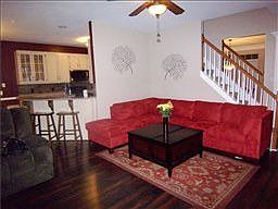 5th image of 607 Wildflower Ct