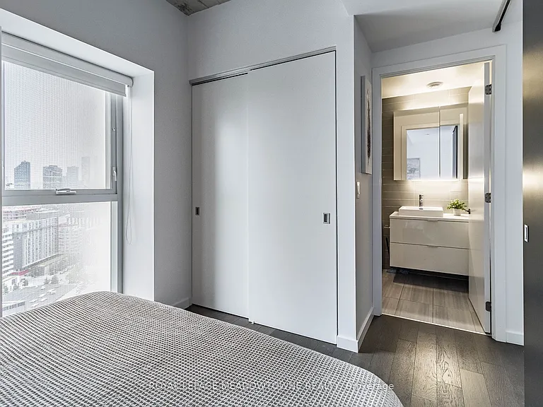 170 Bayview Ave #1902 — Photo 32