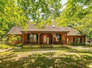 21819 Enyenhausen Rd, Creal Springs, IL 62922