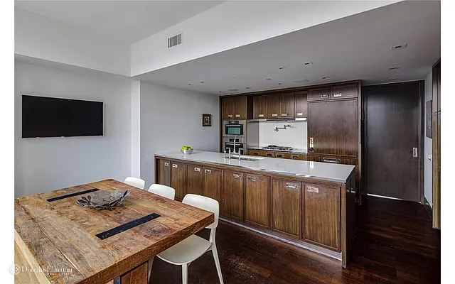 Rented by Douglas Elliman | media 32