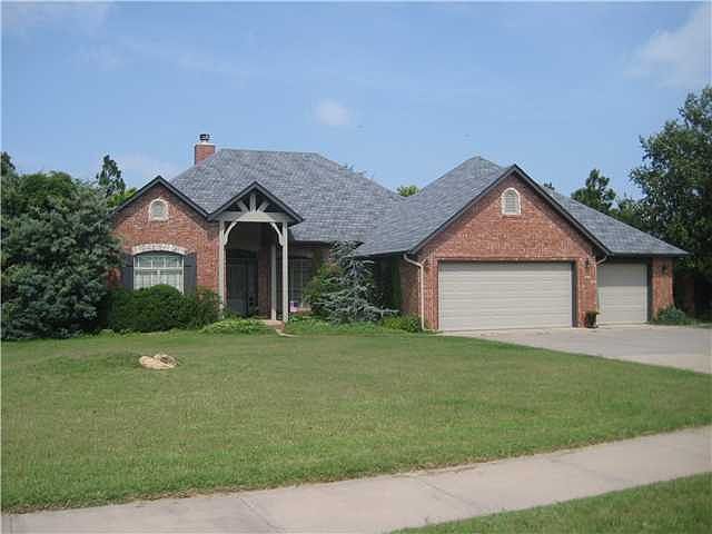 BEAUTIFUL HOME IN CUL-DE-SAC