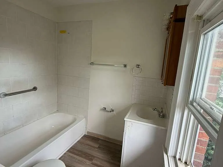 40 Dewey St #1A — Photo 5