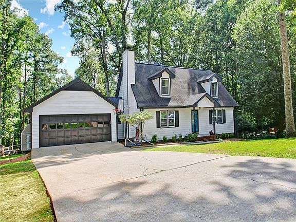 2nd image of 1550 Sundale Dr