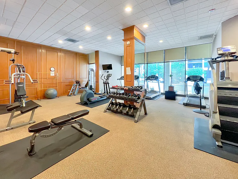 1540 N La Salle Dr #1001 — Photo 13