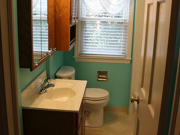 4th image of 6398 Tallmadge Ct