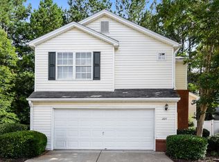 1204 W Oaks Way, Woodstock, GA 30188