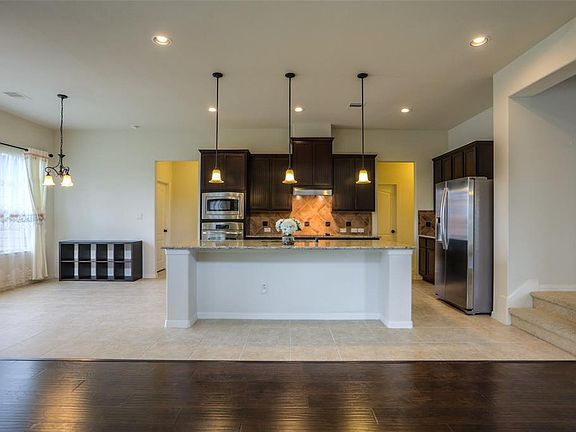 Kitchen Refrigerator stays for you.