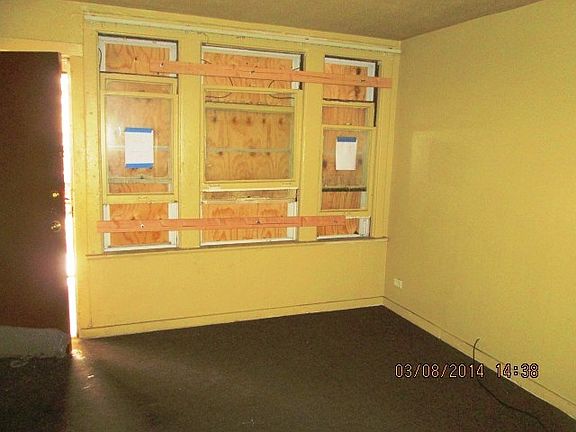 3rd image of 12024 S Union Ave