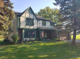 11000 Stage Rd, Clarence, NY 14031