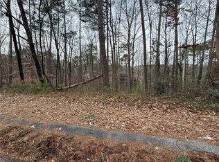 460 Foxfire Ct, Seneca, SC 29672