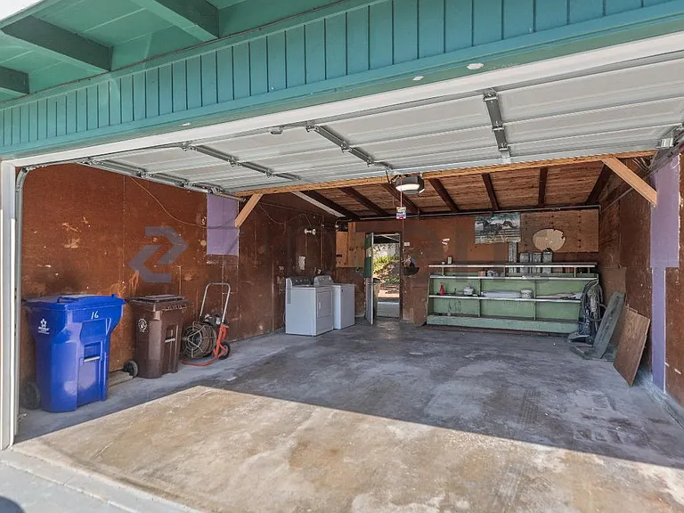 16 Tasco Ct — Photo 37