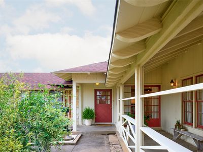 2237 W Jefferson Blvd, Dallas, TX, 75208