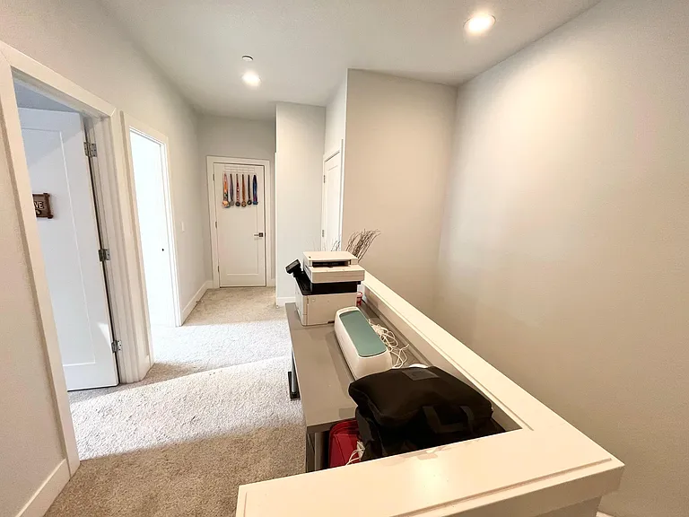 Upper level