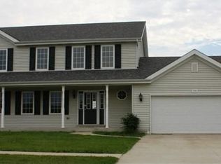 646 Dakota Dr, Lowell, IN 46356