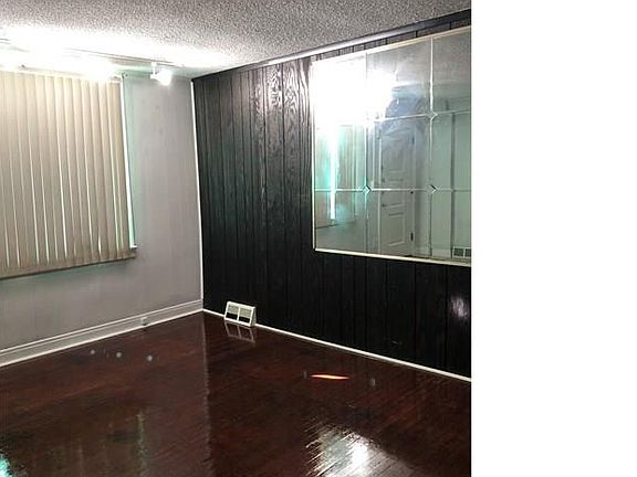 4th image of 4539 Vista St