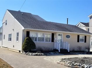 290 S 1st St, Surf City, NJ 08008