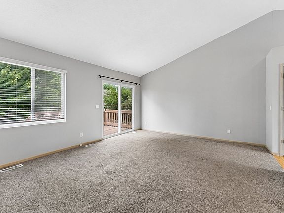 4th image of 19483 U St