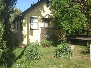 8709 Palatine Ave N, Seattle, WA 98103