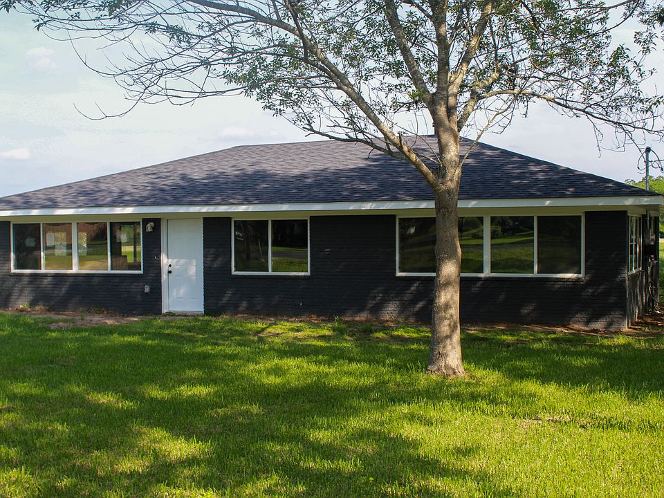1st image of 3001 Stevens Dr