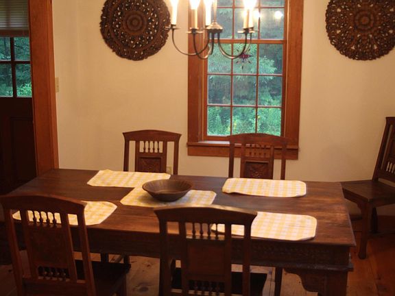 Dining room off kitchen