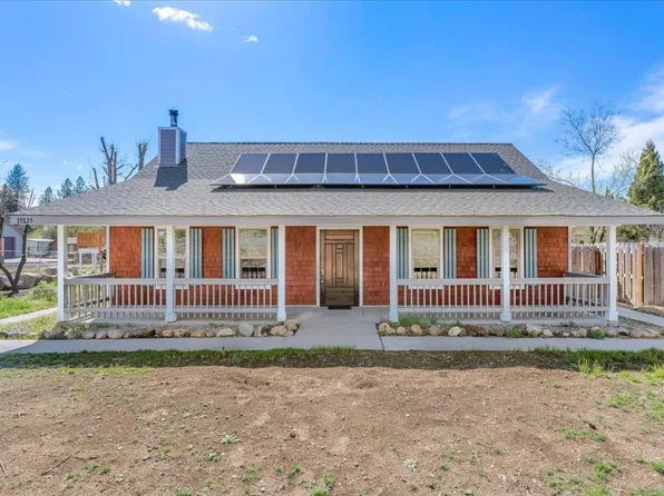 19125 2nd Ave, Weed, CA 96094