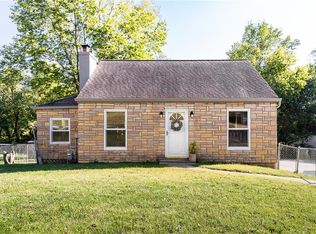 6121 Holliday Dr, Kansas City, KS 66106