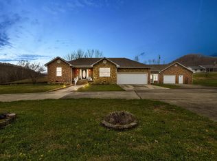 33 Sharon Dr, Clearfield, KY 40313