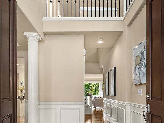 5th image of 10337 155th Avenue NE
