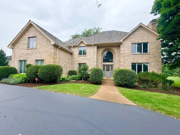28278 Gray Barn Ln, Barrington, IL 60010