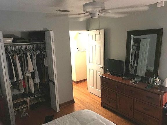 Bedroom 1a