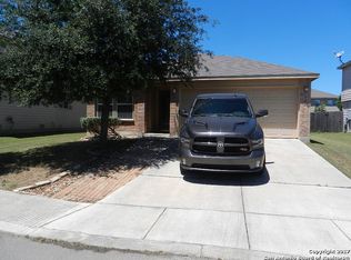 7939 Oakwood Pnes, San Antonio, TX 78254