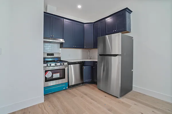 Rented by Crifasi Real Estate | media 3