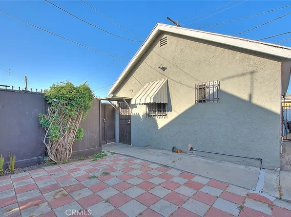10004 S San Pedro St, Los Angeles, CA 90003