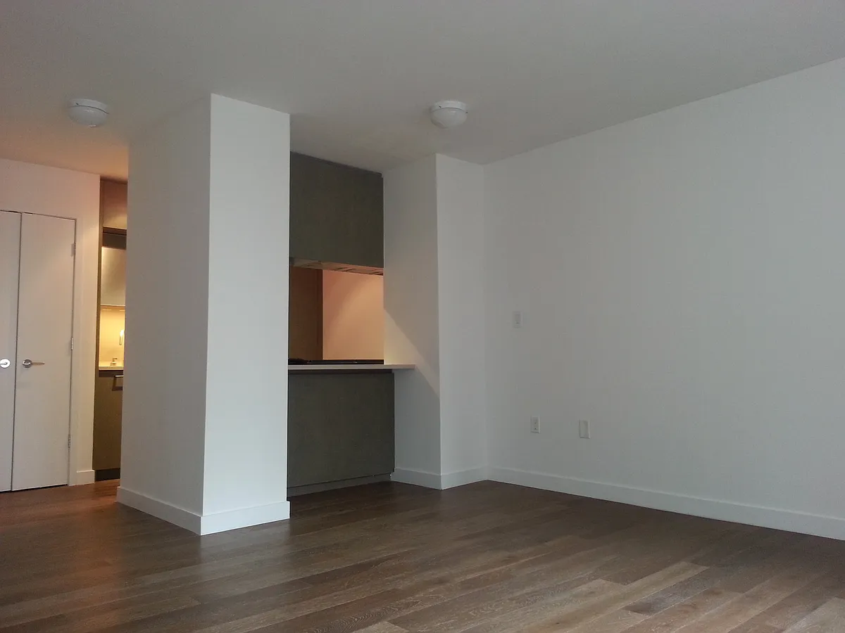 Building Photo - 225 Rector Pl #6S