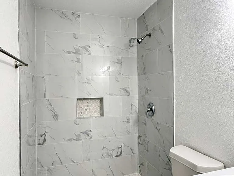 143 Huxley Dr — Photo 10